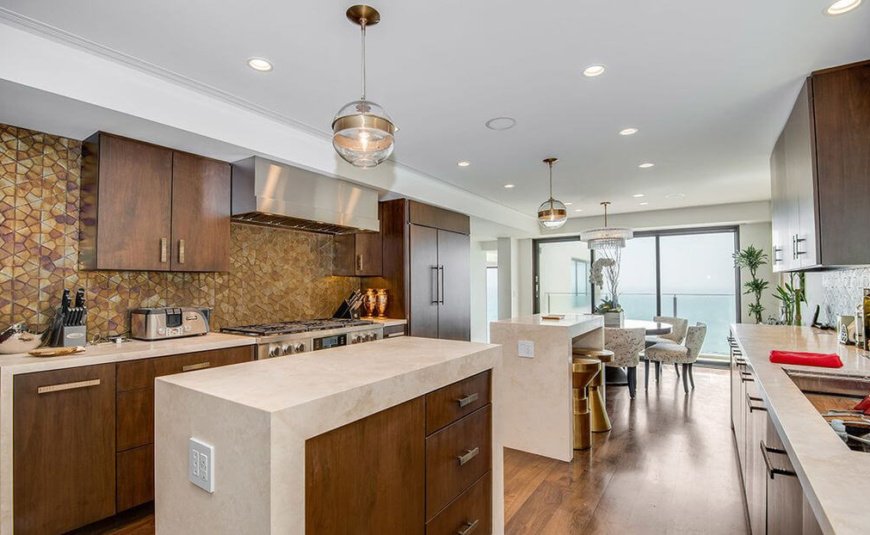 Custom_Kitchen_Contemporary_Wood_PTFlat_WoodVeneer_Walnut_01